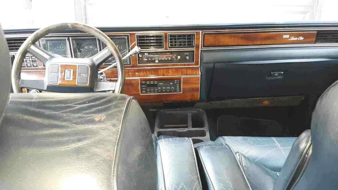 1989 Lincoln Town Car SIGNATURE - photo 11