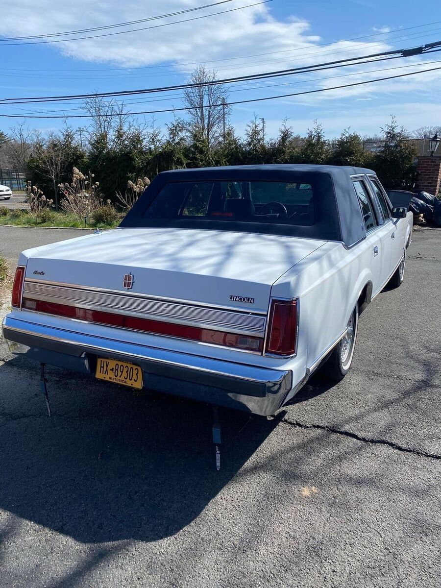 1989 Lincoln Town Car SIGNATURE SPECIAL - photo 3