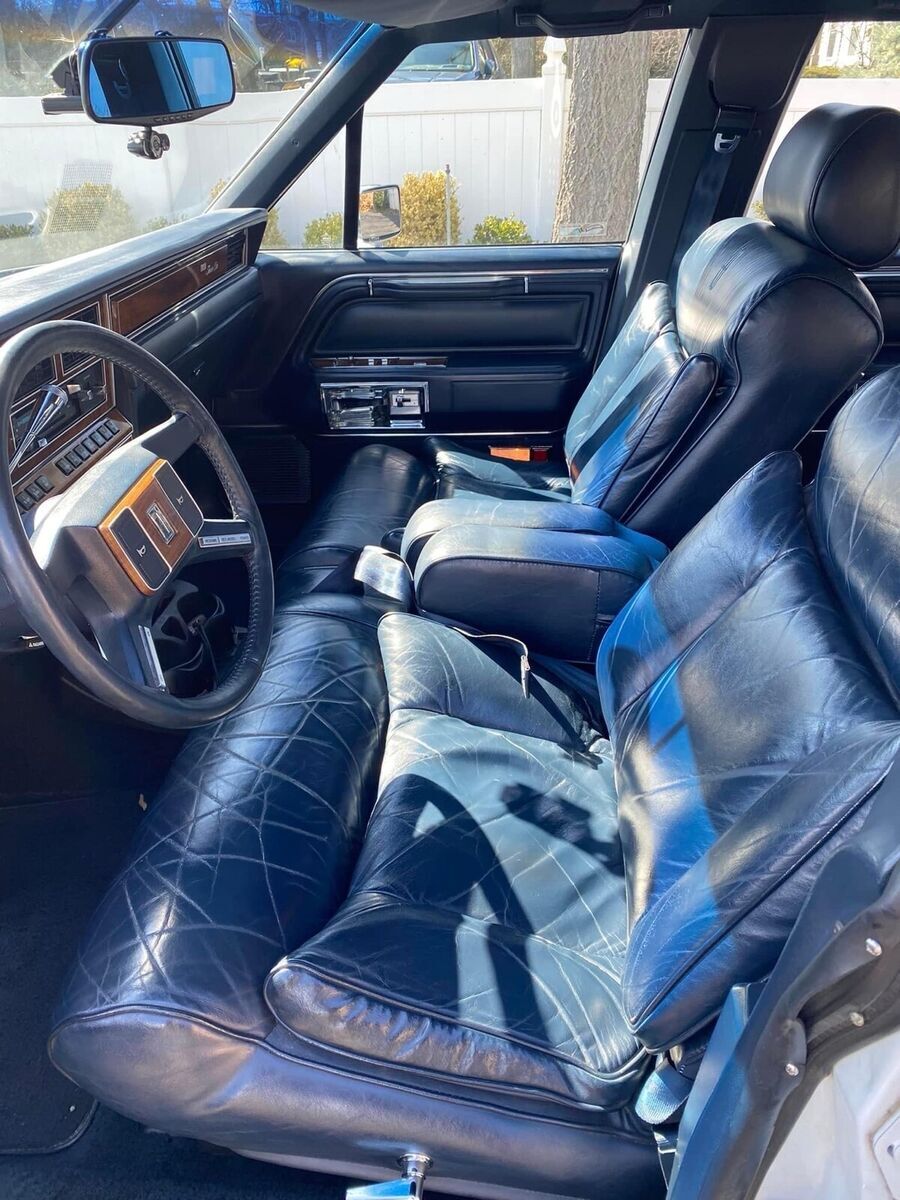 1989 Lincoln Town Car SIGNATURE SPECIAL - photo 8