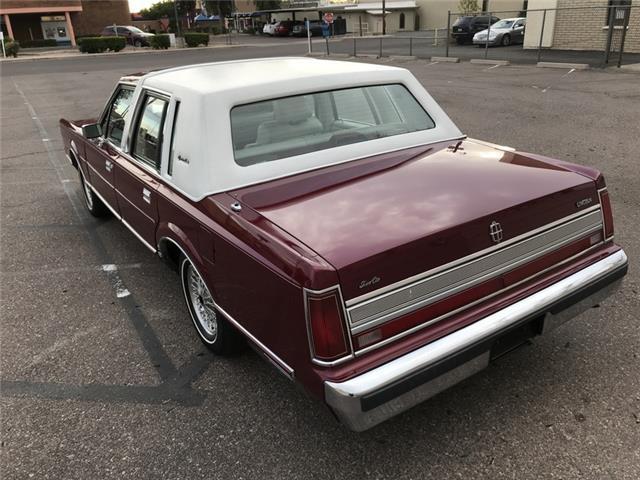 1989 Lincoln Town Car Signature - photo 7