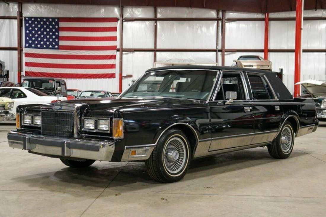 1989 Lincoln Town Car Signature