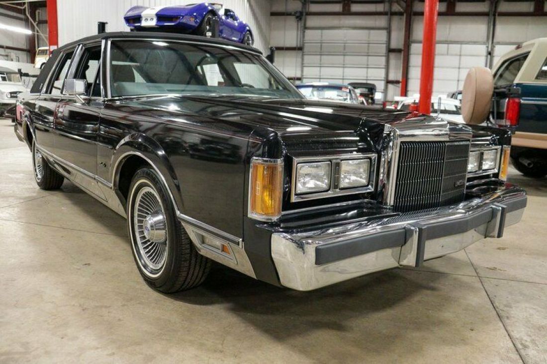 1989 Lincoln Town Car Signature - photo 7