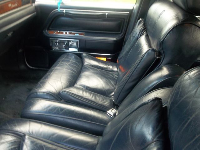 1989 Lincoln Town Car - photo 12