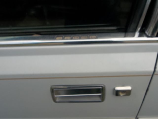 1989 Lincoln Town Car - photo 7