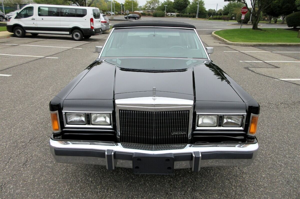 1989 Town Car Signature - photo 11