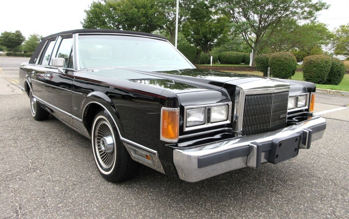 1989 Town Car Signature - photo 2