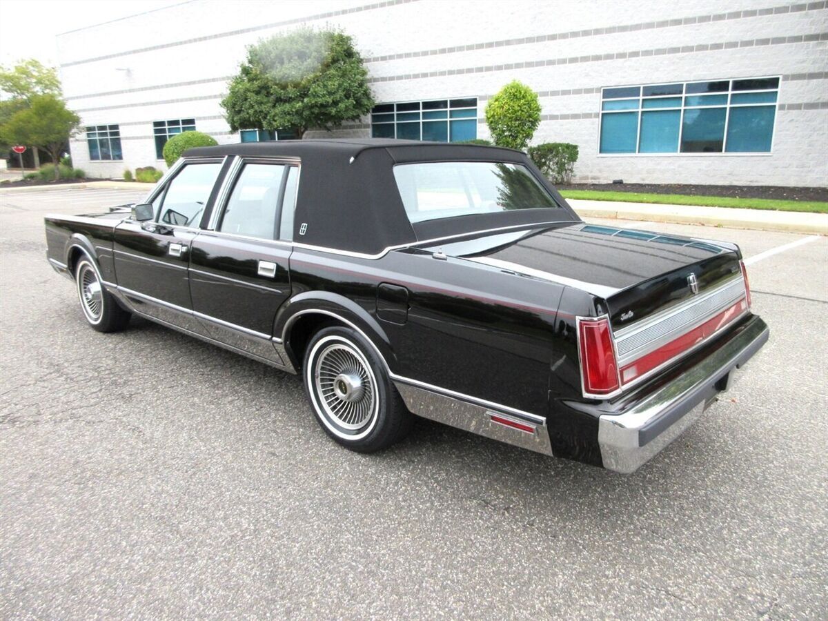 1989 Town Car Signature - photo 7