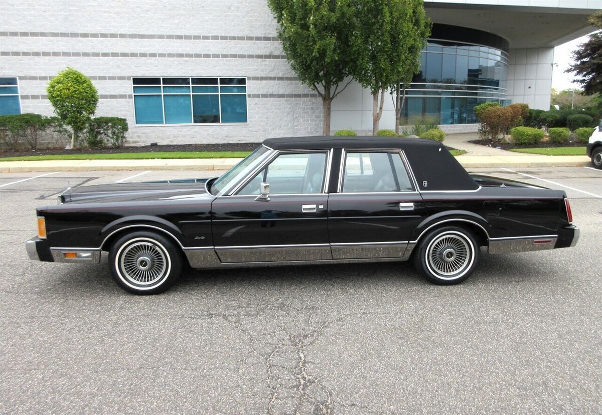 1989 Town Car Signature - photo 9