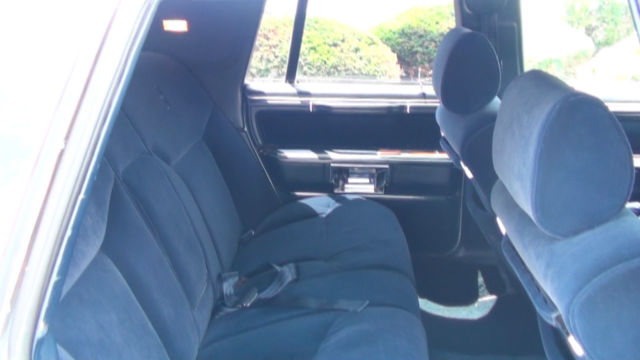1989 Lincoln Town Car - photo 9