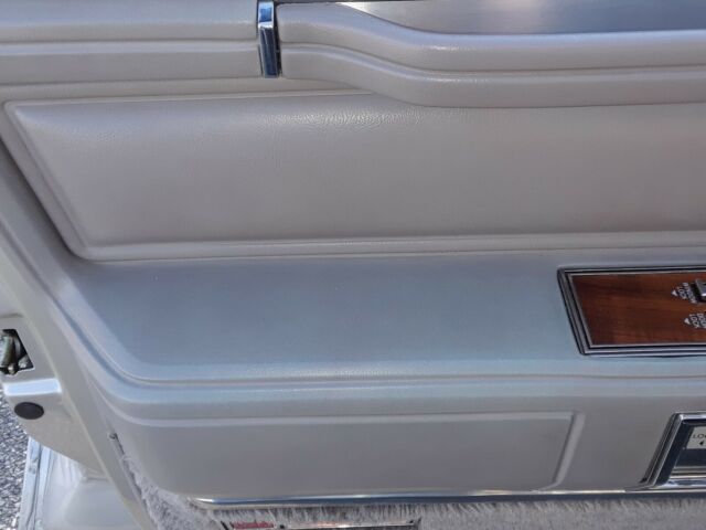 1989 Lincoln Town Car - photo 5