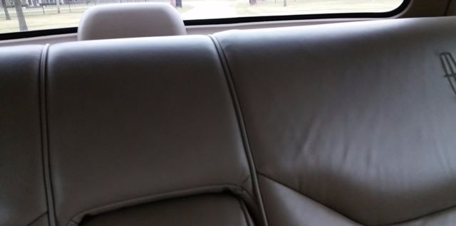 1989 Lincoln Town Car - photo 9