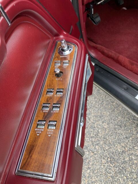 1989 Lincoln Continental - photo 11
