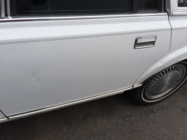 1989 Lincoln Town Car - photo 9