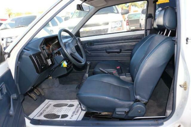 1989 Mazda 323 -- - photo 11