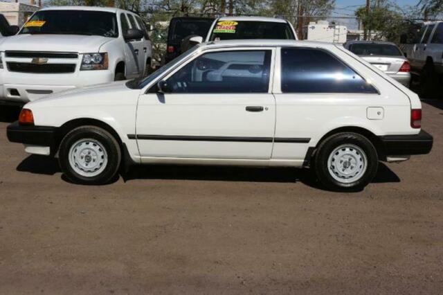 1989 Mazda 323 -- - photo 4