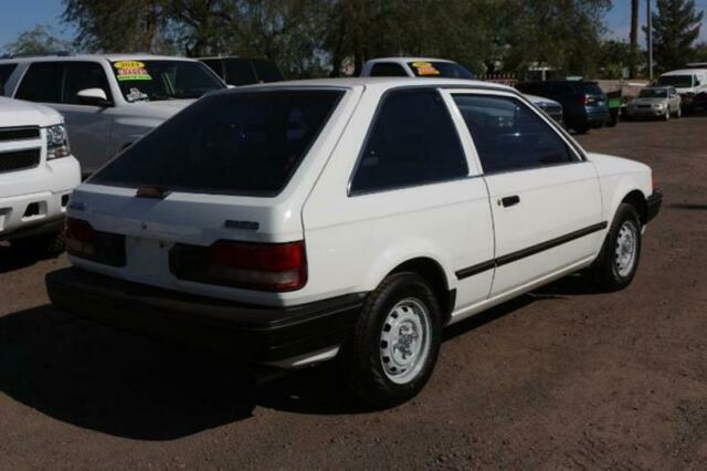 1989 Mazda 323 -- - photo 7