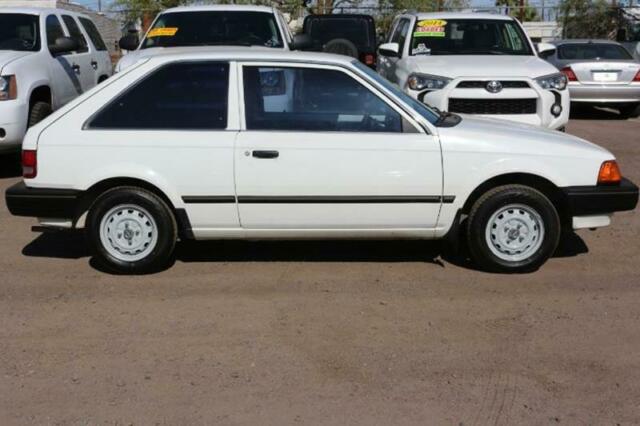 1989 Mazda 323 -- - photo 8
