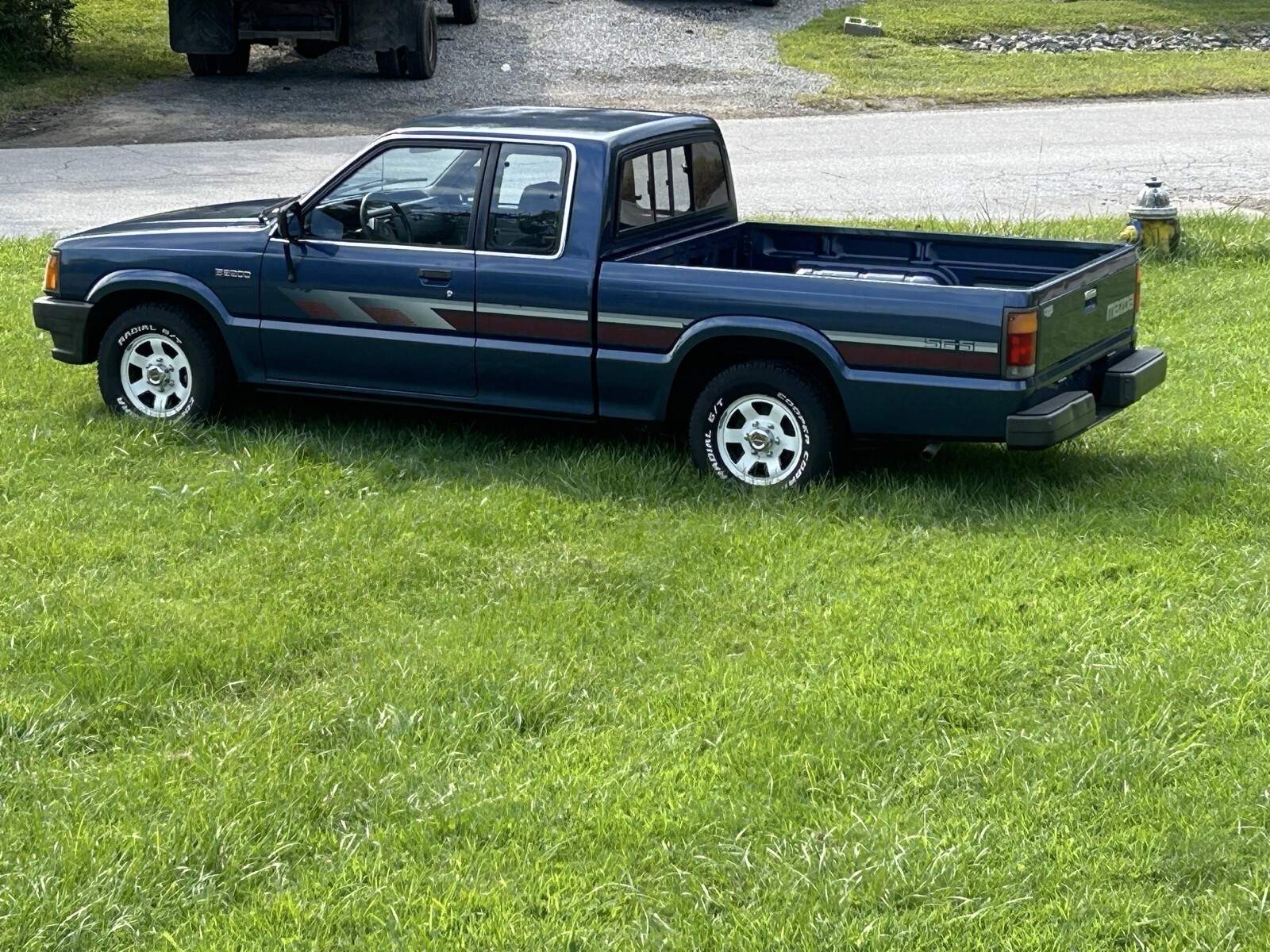 1989 Mazda B-Series Pickups CAB PLUS - photo 2