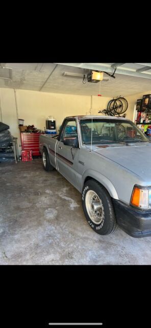1989 Mazda B-Series Pickups SHORT BED