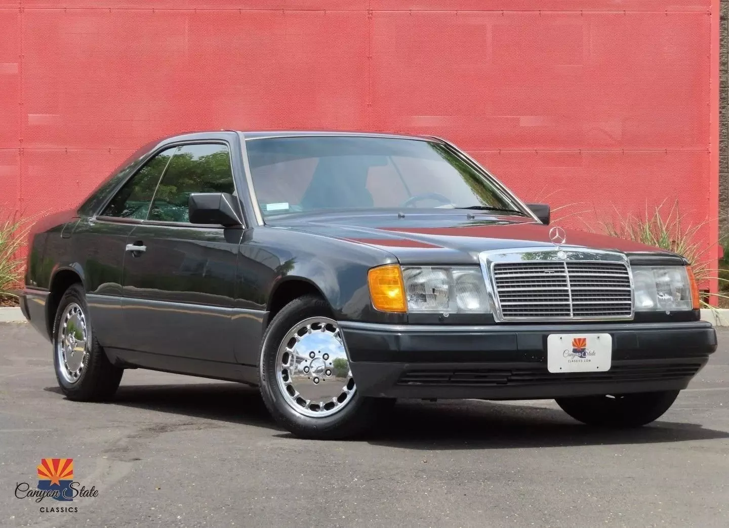 1989 Mercedes-Benz 300-Series 2dr Coupe 300CE Auto