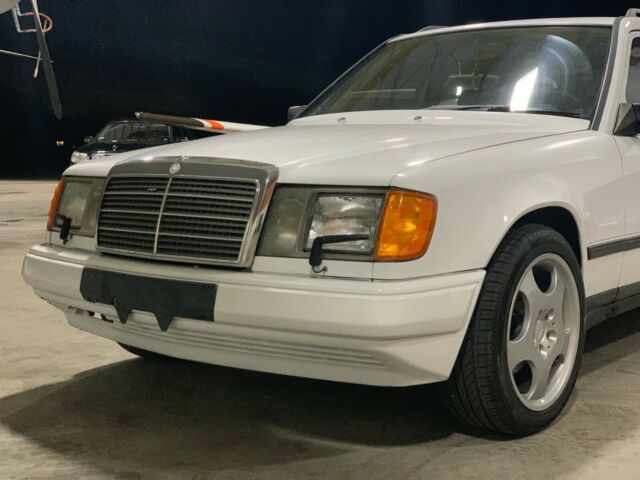 1989 Mercedes-Benz 300-Series - photo 3