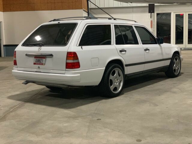 1989 Mercedes-Benz 300-Series - photo 6