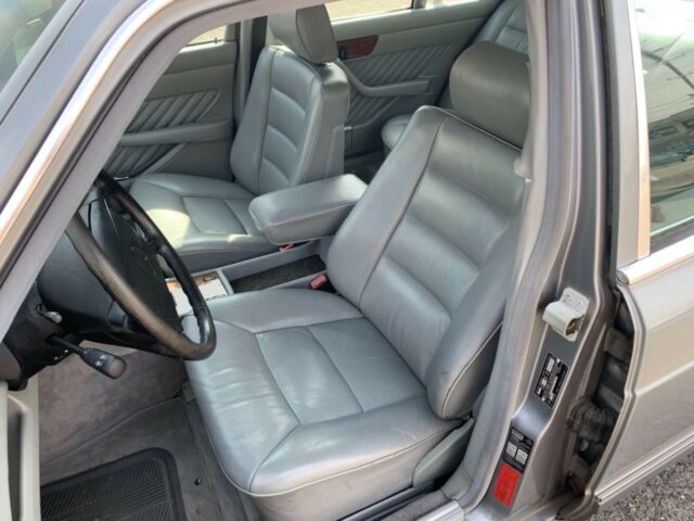 1989 Mercedes-Benz 400-Series W126 lwb - photo 13