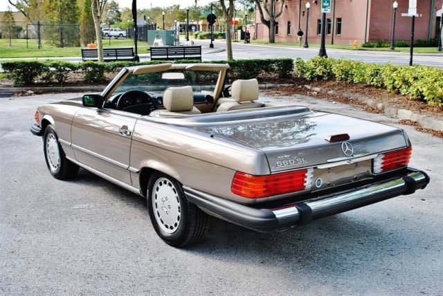 1989 Mercedes-Benz SL-Class Roadster 2 Tops Low Miles A/C - photo 5
