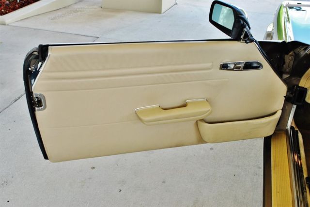 1989 Mercedes-Benz SL-Class Roadster 2 Tops Low Miles A/C - photo 6