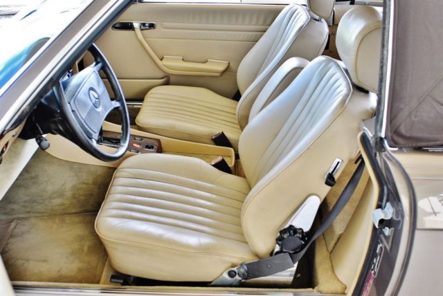 1989 Mercedes-Benz SL-Class Roadster 2 Tops Low Miles A/C - photo 8