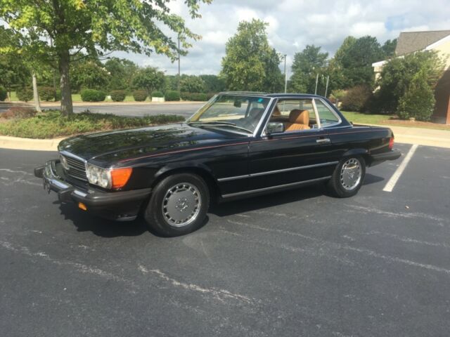 1989 Mercedes 560sl roadster 44000 original miles time capsule garaged since new 1989 Mercedes-Benz SL-Class