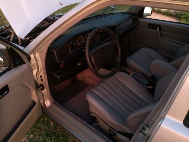 1989 Mercedes-Benz 190-Series - photo 10