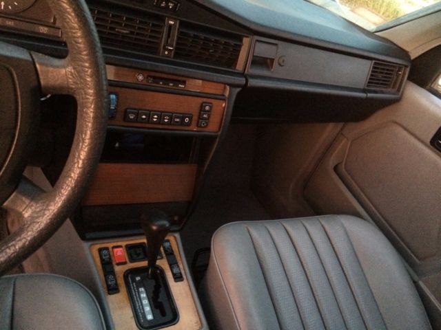 1989 Mercedes-Benz 190-Series - photo 7