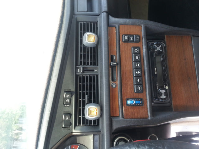 1989 Mercedes-Benz 190-Series - photo 12