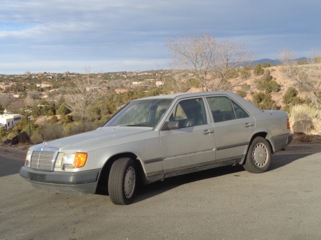 1988 Mercedes-Benz 200-Series - photo 2