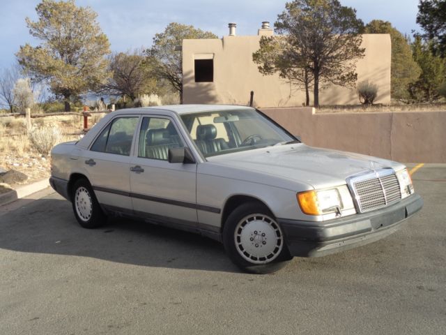 1988 Mercedes-Benz 200-Series - photo 3