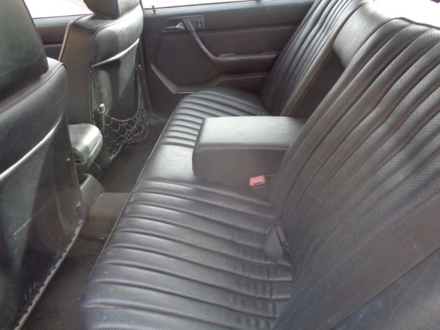 1988 Mercedes-Benz 200-Series - photo 6