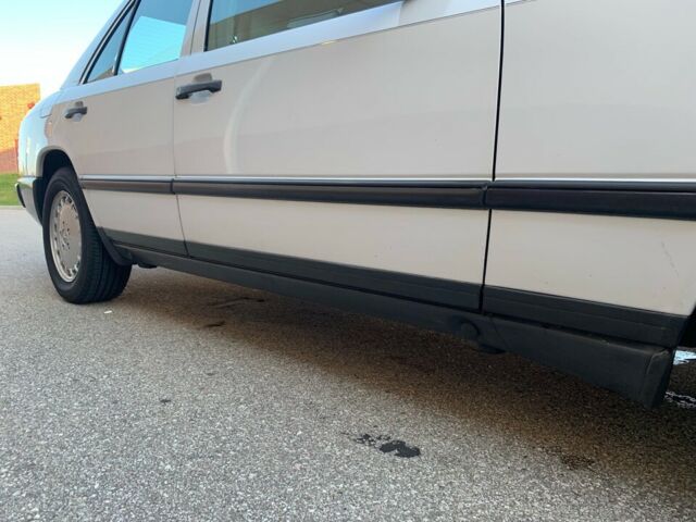 1989 Mercedes-Benz E-Class base - photo 8