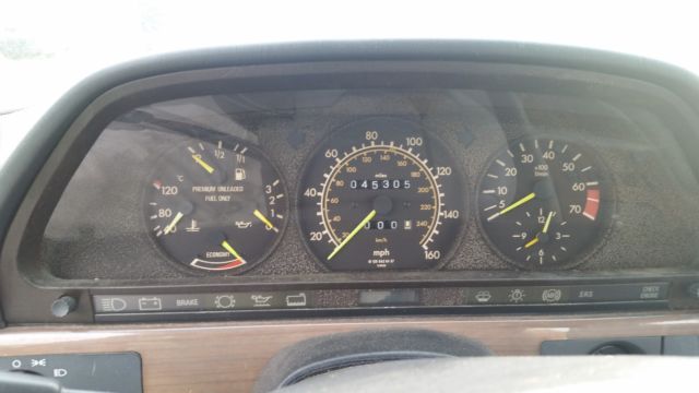 1989 Mercedes Benz 300 series 1989 Mercedes-Benz 300-Series Sedan