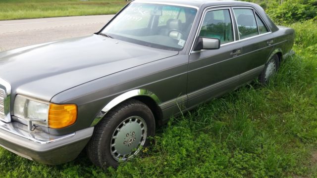 1989 Mercedes-Benz 300-Series Sedan - photo 4
