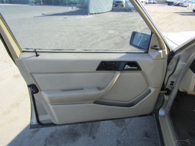 1989 Mercedes-Benz 300-Series 4 Dr - photo 12