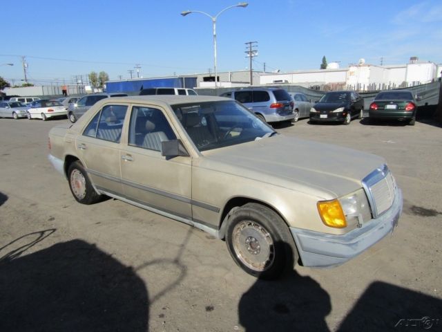 1989 Mercedes-Benz 300-Series 4 Dr - photo 7