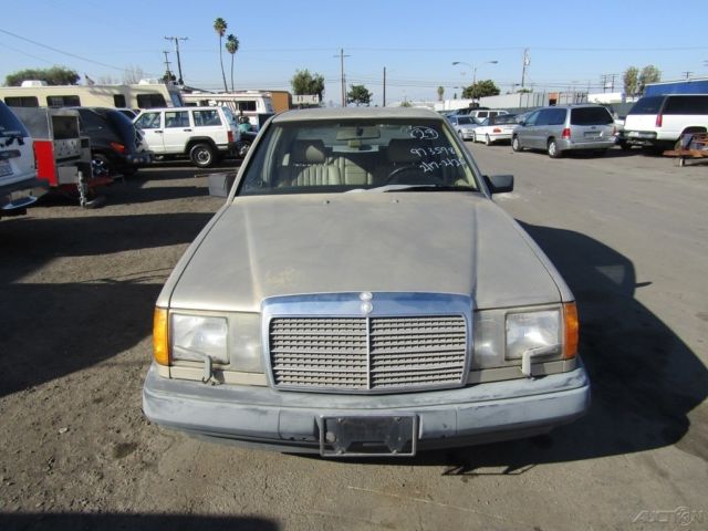 1989 Mercedes-Benz 300-Series 4 Dr - photo 8