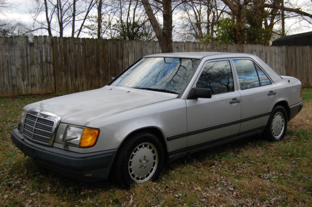 1989 Mercedes-Benz 300E Base Sedan 4-Door 3.0L - Mechanically Refurbished 1989 Mercedes-Benz 300-Series