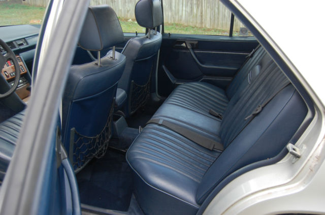 1989 Mercedes-Benz 300-Series - photo 6