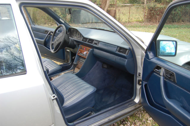 1989 Mercedes-Benz 300-Series - photo 8