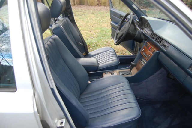 1989 Mercedes-Benz 300-Series - photo 9