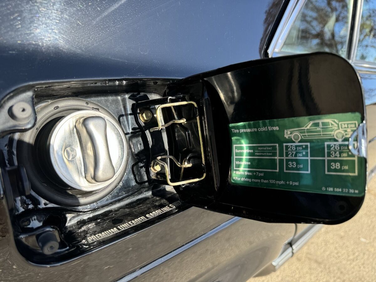 1989 Mercedes-Benz 300-Series SE - photo 8