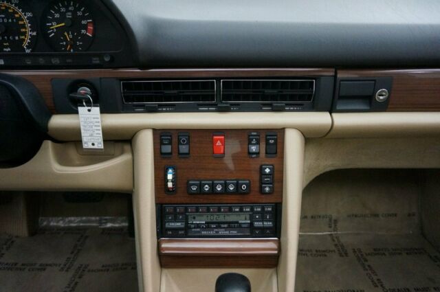 1989 Mercedes-Benz 300SEL -- - photo 8