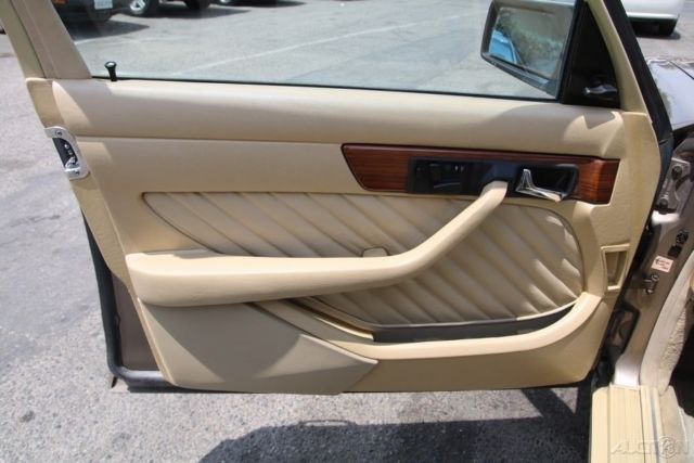 1989 Mercedes-Benz 300-Series SEL - photo 10